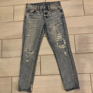 American Eagle Tomgirl Distressed Jeans